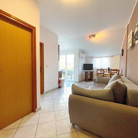 Apartments Capic Z Baška Kültér fotó